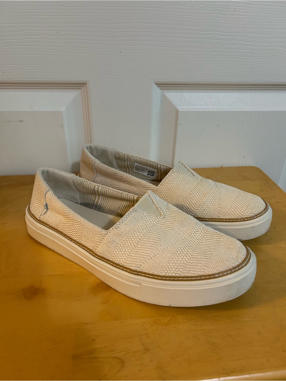 Toms khaki Parker slip-ons, size 9